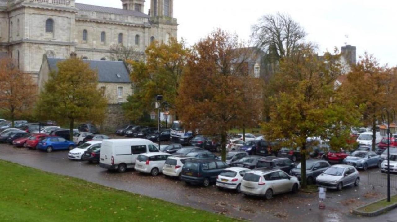 Studio 2 pers en vieille ville parking gratuit - by La Source d'OrFée Boulogne-sur-Mer Esterno foto