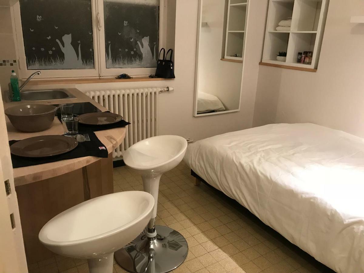 Studio 2 pers en vieille ville parking gratuit - by La Source d'OrFée Boulogne-sur-Mer Esterno foto